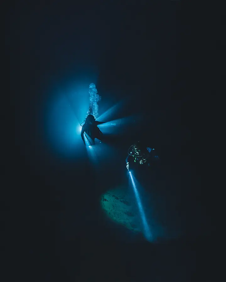 NIGHT DIVING BALI